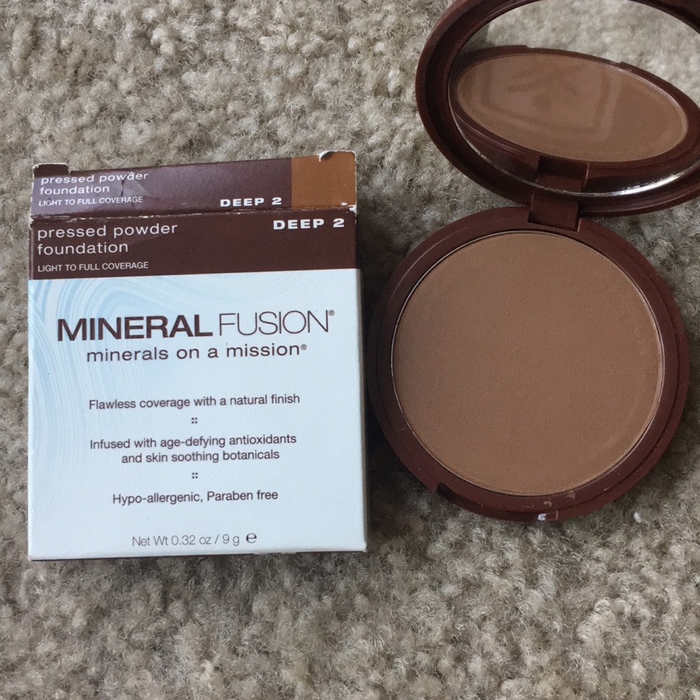 Vegan Natural Pressed Powder Foundation
